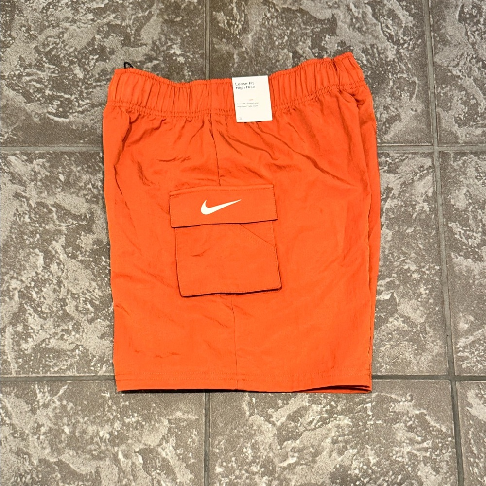 Nike Women's NWT High Rise Shorts DM6247-825 Burnt Orange Loose Fit Size XS 5"
